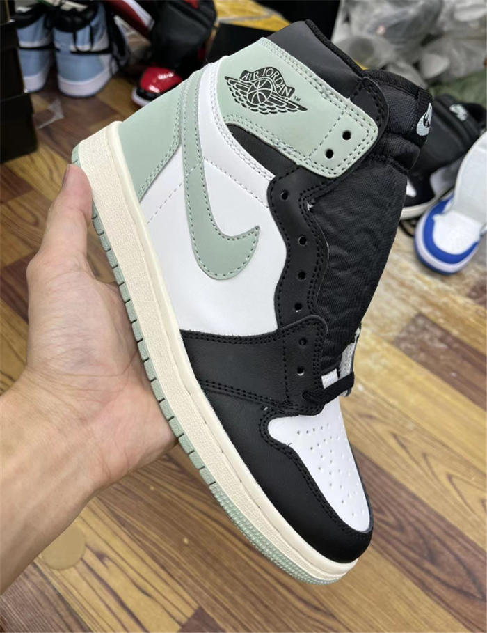 Men's Running Weapon Air Jordan 1 High White/Green/Black Shoes 0385 Men's Running Weapon Air Jordan 1 High White/Green/Black Shoes 0385